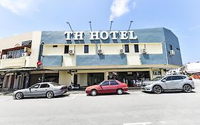 Oyo 90445 Th Hotel